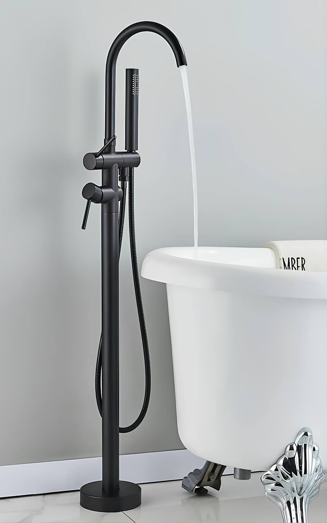 Freistehende Badewannenhahn-Säule, Zeitgenössisches Design