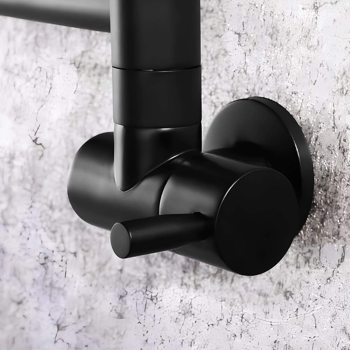 Klappbarer Kaltwasserhahn, Drehbar