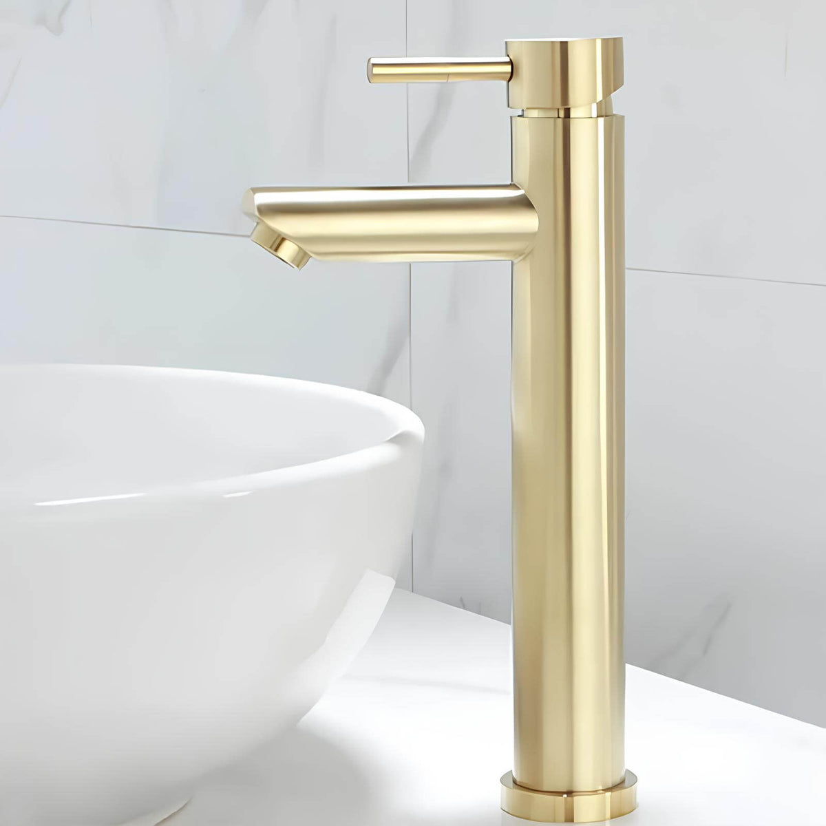 Goldener Waschbeckenmischer