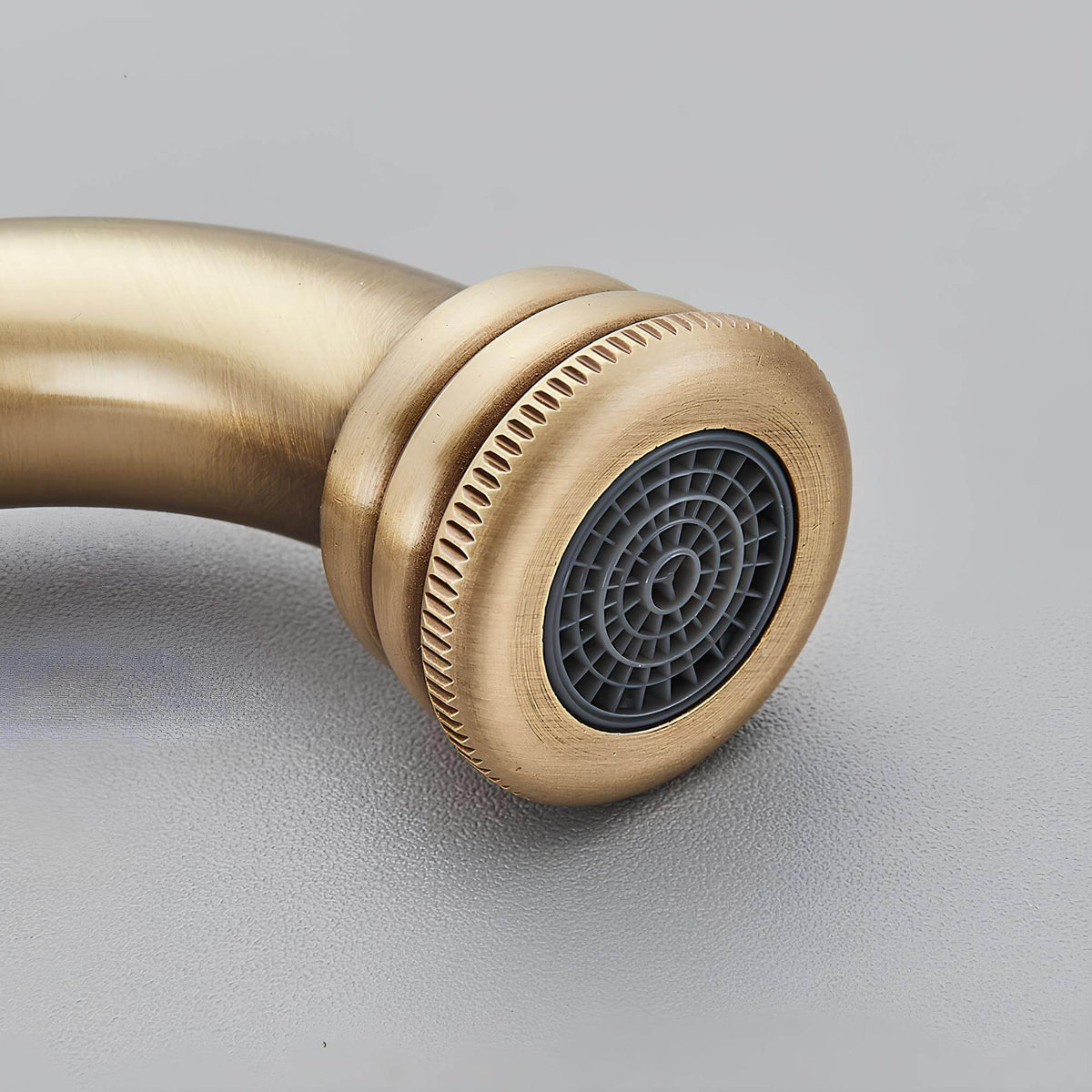 Vintage Drehbarer Messinghahn